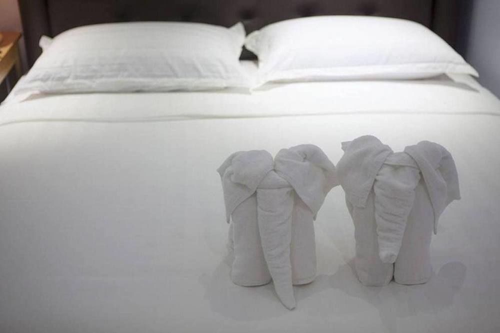 Woodland Hotel Yangon Dış mekan fotoğraf