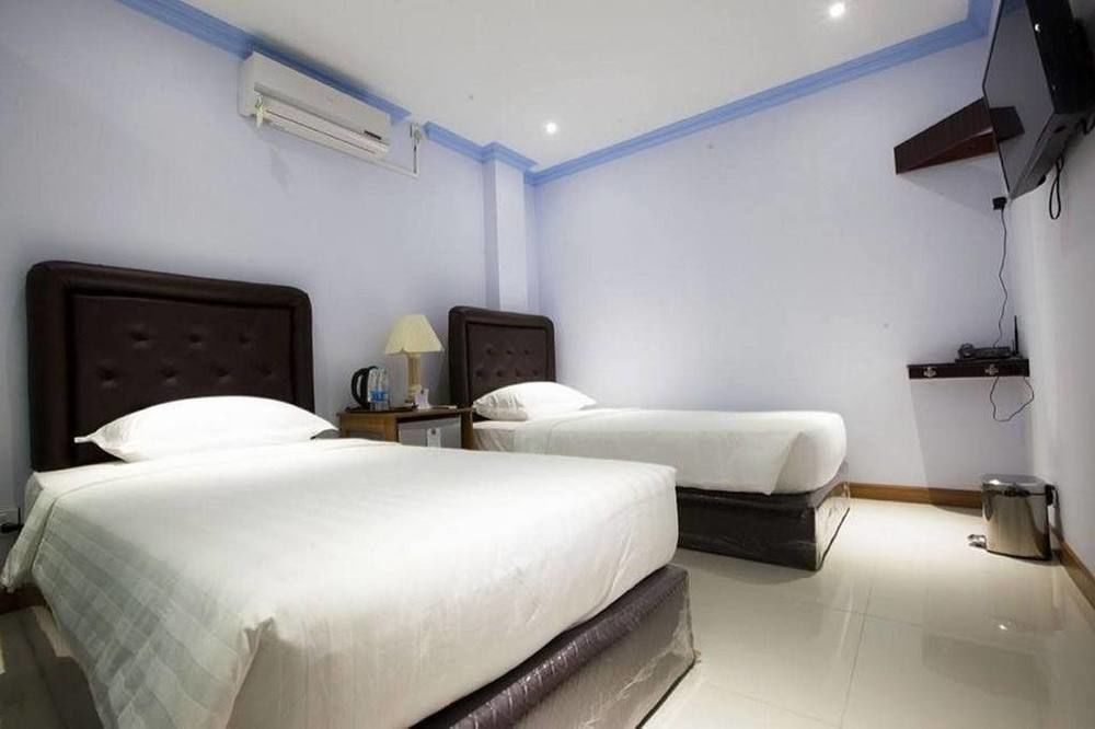 Woodland Hotel Yangon Dış mekan fotoğraf