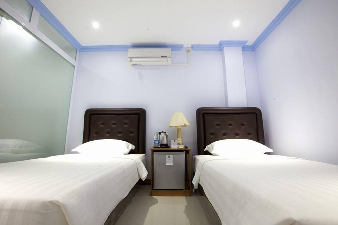 Woodland Hotel Yangon Dış mekan fotoğraf